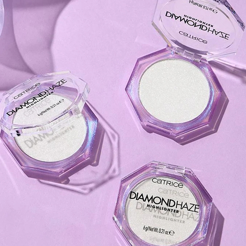 Phấn bắt sáng Catrice Highlighter Diamond Haze 010 Gimme Glitter 6g