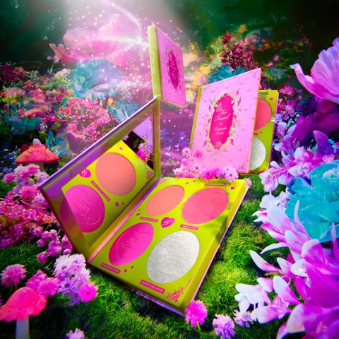 Bảng phấn má hồng và bắt sáng Too Faced Fairytale Crush Blush & Highlighter bản giới hạn 2025