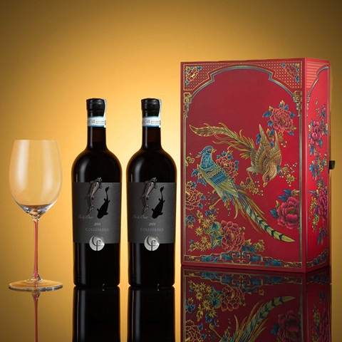 Hộp quà 2 chai rượu vang đỏ Cá Chép đen