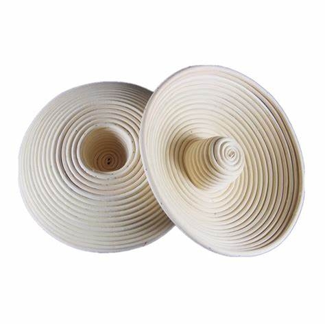 Round Banneton Proofing Basket With Center Riser