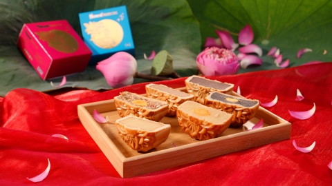 Bánh Trung Thu Yến sào Khánh Hòa - Hộp 02 Bánh Trung Thu [Bánh Nướng Nhân Thập Cẩm]
