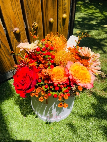 Hộp Hoa 079 - Tone Cam Đỏ