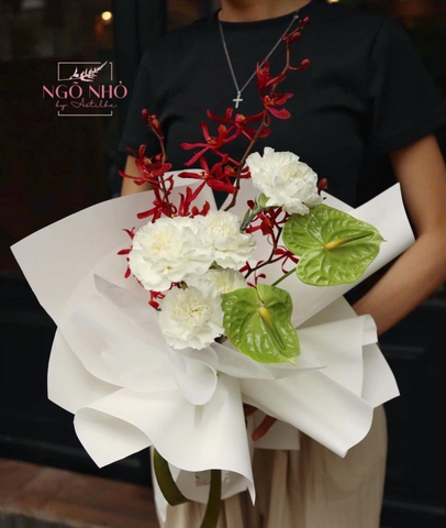 Bó Lan Nhện mix Cẩm Chướng trắng, Hồng Môn xanh