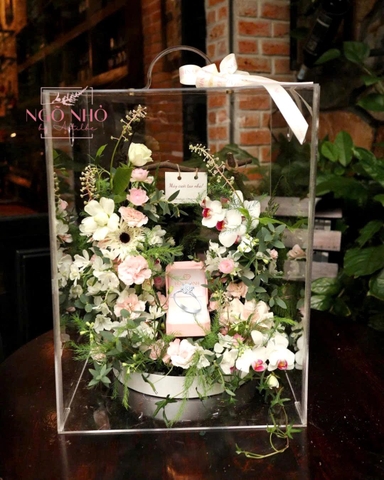 Hộp hoa tông hồng pastel