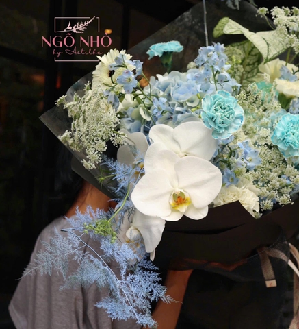 Bó hoa cẩm tú cầu xanh mix cẩm chướng