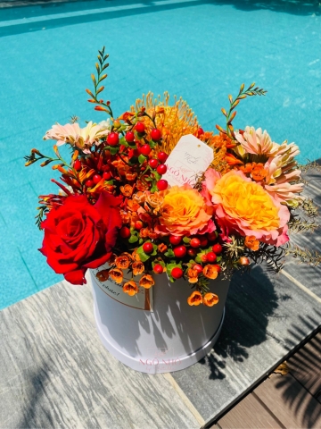 Hộp Hoa 079 - Tone Cam Đỏ