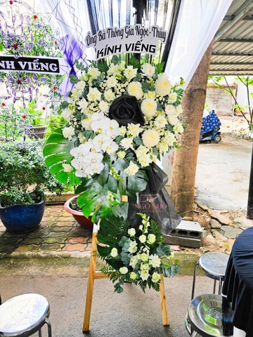 Kệ Hoa Chia Buồn 074