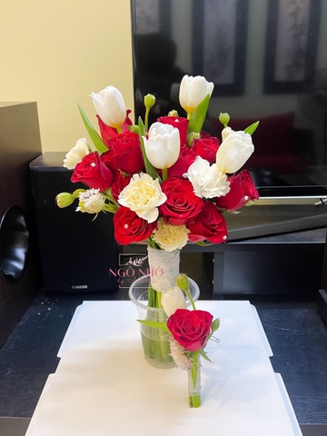 Hoa Cưới Tulip Phối Hồng Đỏ 260