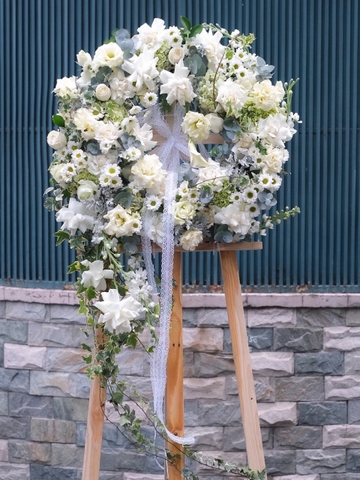 Kệ Hoa Chia Buồn & Banner