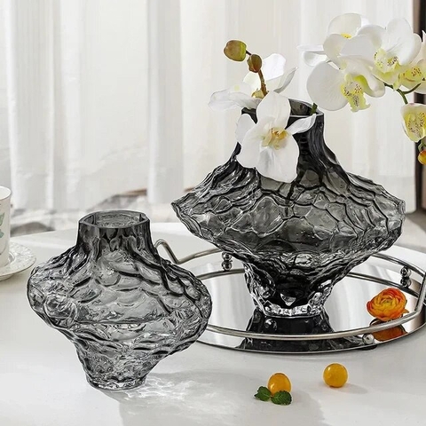 Bình Hoa Thủy Tinh Black Elegance - Gam Màu Sang Trọng