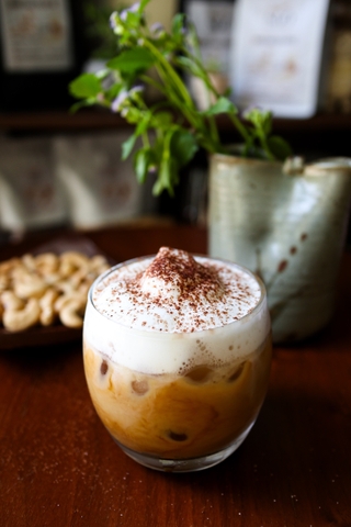 Nước, Cà phê by Ngõ