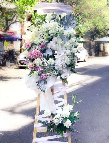 Kệ Hoa Chia Buồn 073