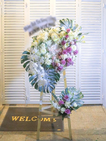 Kệ Hoa Chia Buồn 072