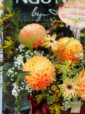 Giỏ Hoa Cúc Mẫu Đơn Tone Cam - Khai Trương 869