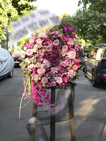 Kệ Hoa Chia Buồn & Banner