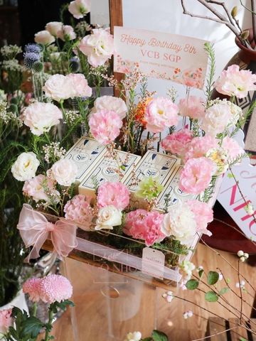 Khay Bánh Ngọt & Hoa Tươi (The 350F) | Quà Tặng Xinh Xắn