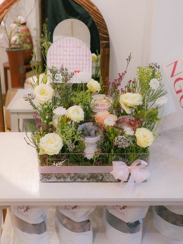 Khay Mica Bánh Ngọt & Hoa (No.3) | Quà Tặng Thú Vị Từ Nam Phi