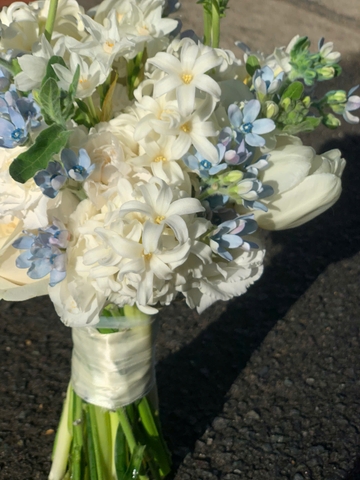 Hoa Cưới Dáng Tròn Thủy Tiên Daffodil