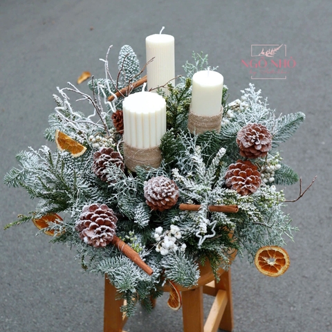 Hôp thông mix nến thơm phủ tuyết trắng