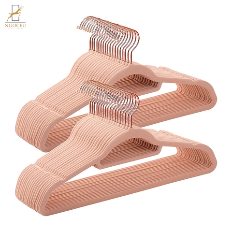 Mắc treo quần áo bọc nhung Songmics Velvet Coat Hangers, 50 Pieces - lightpink set 50c - Màu hồng