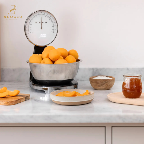 Cân đồng hồ và điện tử Smeg KSF01BLWW