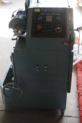 MÁY MÀI LƯỠI CƯA HỢP KIM