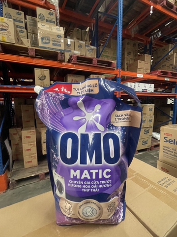 NƯỚC GIẶT OMO MATIC CỬA TRƯỚC HƯƠNG OẢI HƯƠNG KHỬ MÙI THƯ THÁI 4.1KG x 4 TÚI