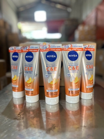 99189 SỮA DƯỠNG THỂ NIVEA VITAMIN C&E SÁNG MỊN DA SAU 7 NGÀY 170ML X 24 TUÝP ( CAM )