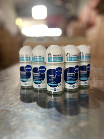91768 - LĂN NGĂN MÙI NIVEA DƯỠNG SÁNG VÀ PHỤC HỒI 50ML X 24 CHAI