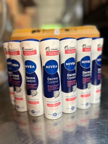 91776 - XỊT NGĂN MÙI NIVEA DƯỠNG SÁNG ĐỀU MÀU 150ML X 12 CHAI