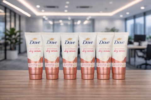 SERUM NGĂN MÙI DOVE Vitamin Giúp Mờ Thâm Thu Nhỏ Lỗ Chân Lông (CAM) 40ml x 24 tuýp