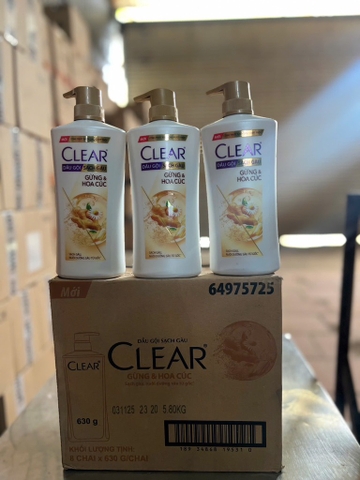 DẦU GỘI CLEAR GỪNG & HOA CÚC 630g x 8 CHAI