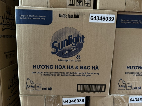 NƯỚC LAU SÀN SUNLIGHT TINH DẦU THẢO MỘC HOA HẠ BẠC HÀ RE0121 3.6KG + 1 TÚI NLS 700G ) x 3 BỘ