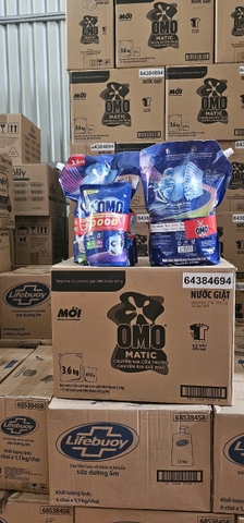 NƯỚC GIẶT OMO CỬA TRƯỚC GIỮ MÀU 3.6KG (1+1 OMO SẠCH BẨN 412G) x 3 BỘ ( NEW )