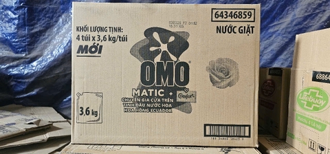 NƯỚC GIẶT OMO MATIC CỬA TRÊN HƯƠNG HOA HỒNG ECUADOR 3.6KG x 4 TÚI