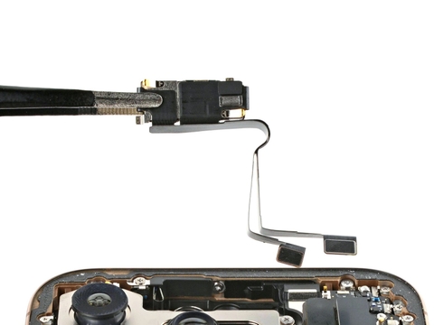 Thay camera trước iPhone 16 Pro