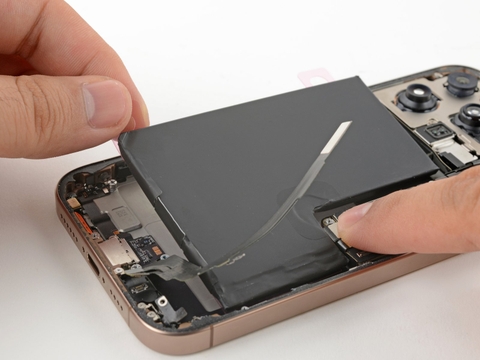 Thay Pin iPhone 16 Pro Max