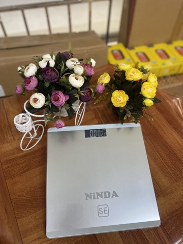 Cân sức khỏe điện tử NiNDA F2026