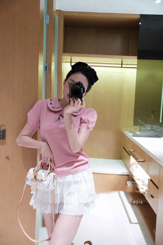 A316- Áo hồng phối kẻ nâu cổ sen chất zip