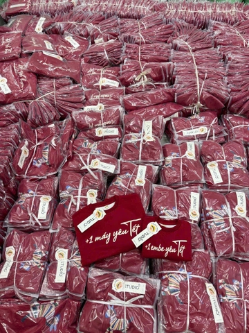 A455-Áo nỉ đỏ gia gia đình em bé yêu Tết