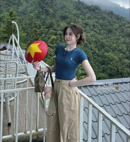 Set770-Set áo len dệt kim xanh coban phối quần jean suông nâu