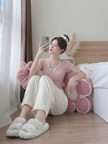 Set492- Set áo len mongtoghi hồng mix quần lien chân ren màu b e