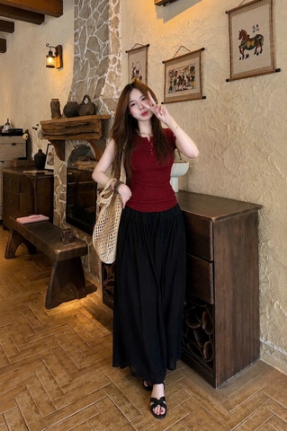 Set1026- Set áo thun cộc đỏ phối chân váy midi đen
