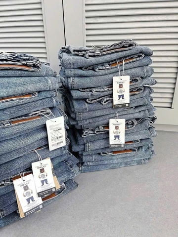 cV011- CN jeans dáng dài màu xanh nhà máy full tem
