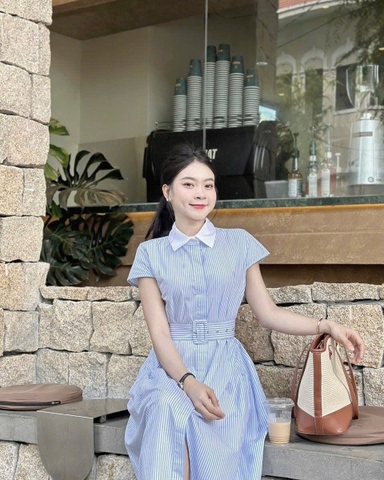 Dam161- VÁY KẺ XANH PHỐI CỔ TRẮNG ĐAI EO DÁNg DÀI 117cm 🌿