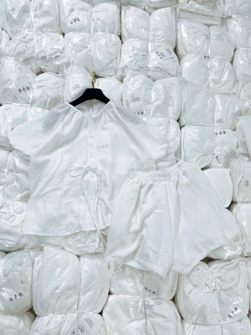 SET654-Set áo đũi trắng nơ lưng phối quần short 2 lớp