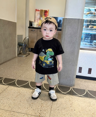 BT860-Bộ áp thun khủng long đen cộc tay phối quần short 9-22kg