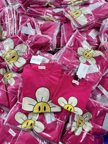 A220- Áo thun hoa màu hồng mẹ con chất cotton