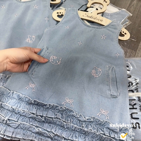 damgai01- Đầm jeans suông viền bèo thêu hoạ tiết