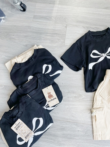 SETKD049-Set áo thun nơ đen phối chân váy túi hộp bé gái